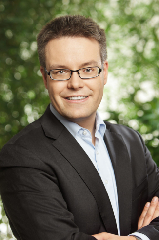 130507-Pressebild-Tobias-Lindner-1-768×1152